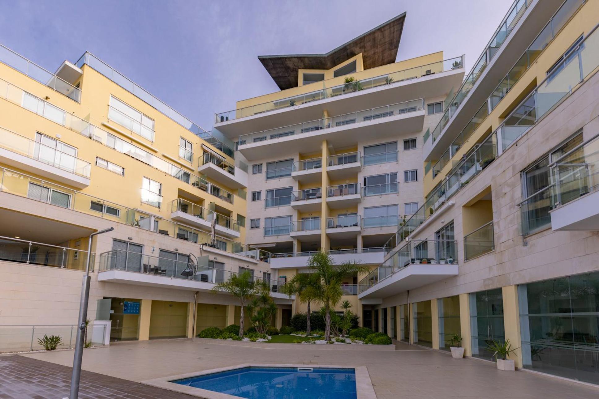 - Comfort & Style By The W/ Sea View *
