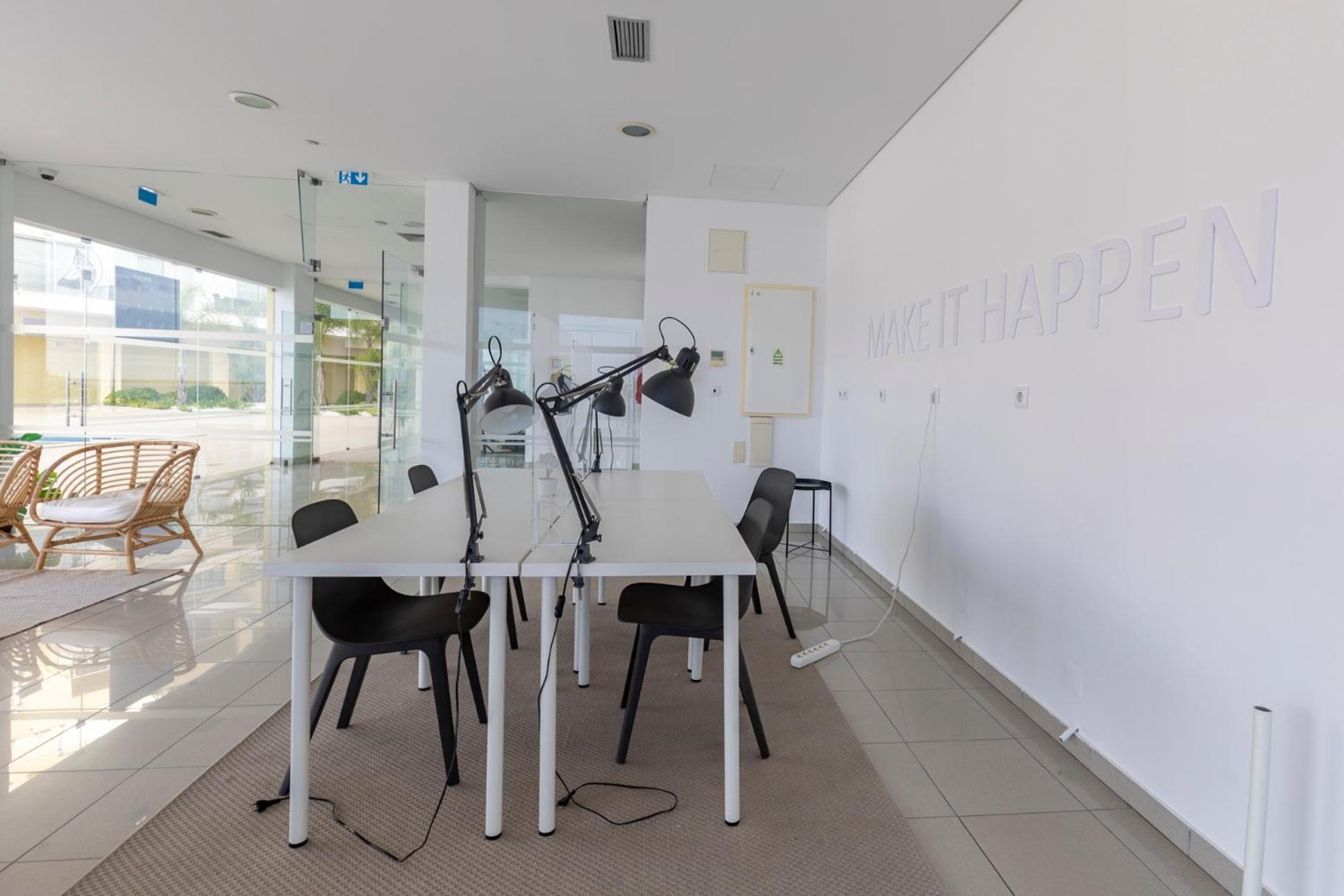 - Comfort & Style By The W/ Sea View