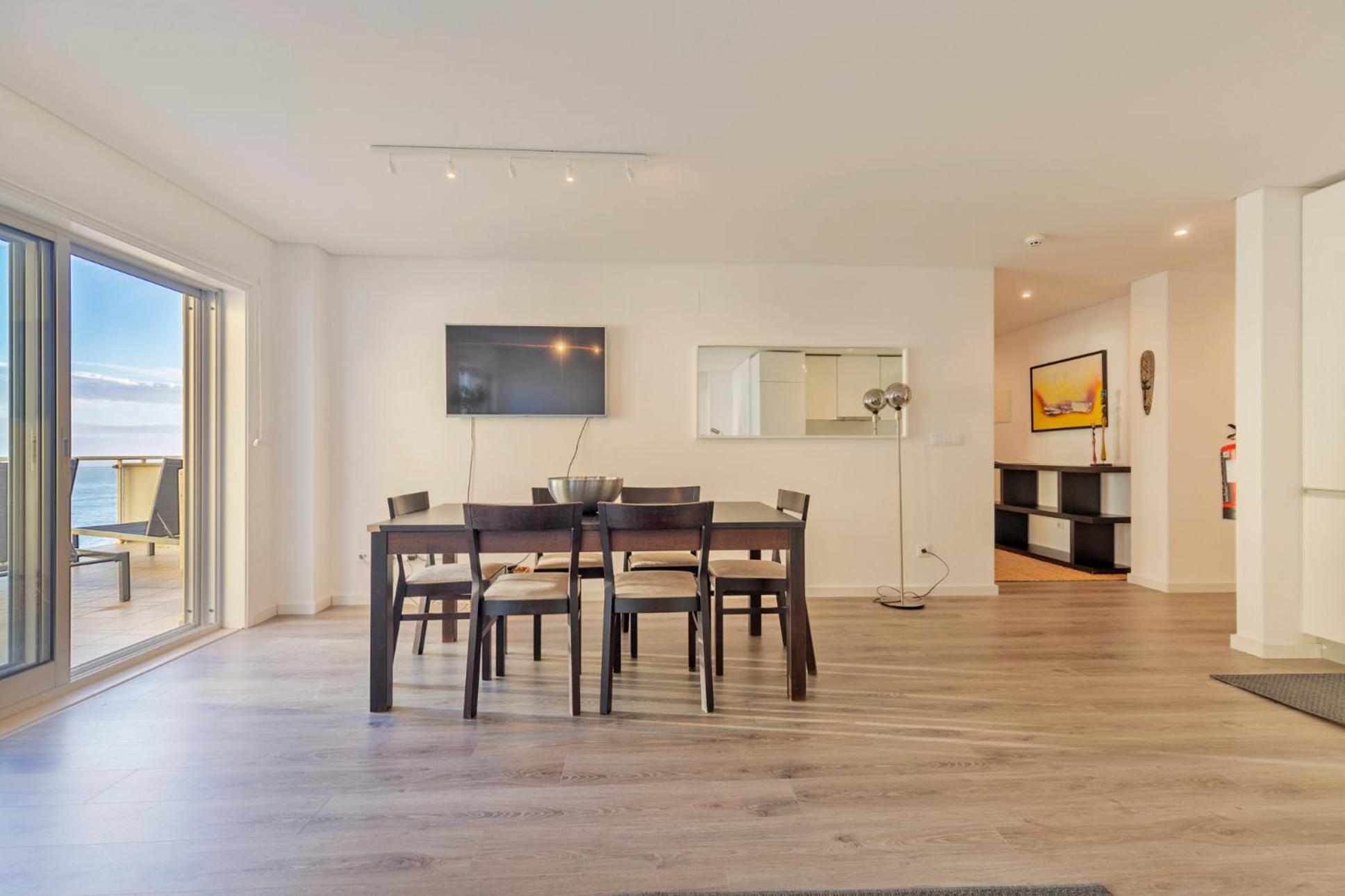 - Comfort & Style By The W/ Sea View Apartment Sesimbra