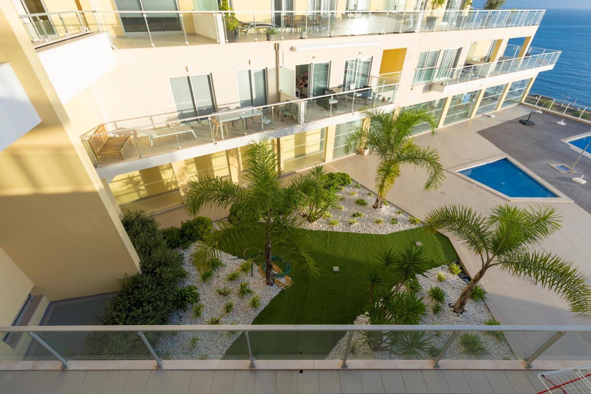 Apartment - Comfort & Style By The W/ Sea View