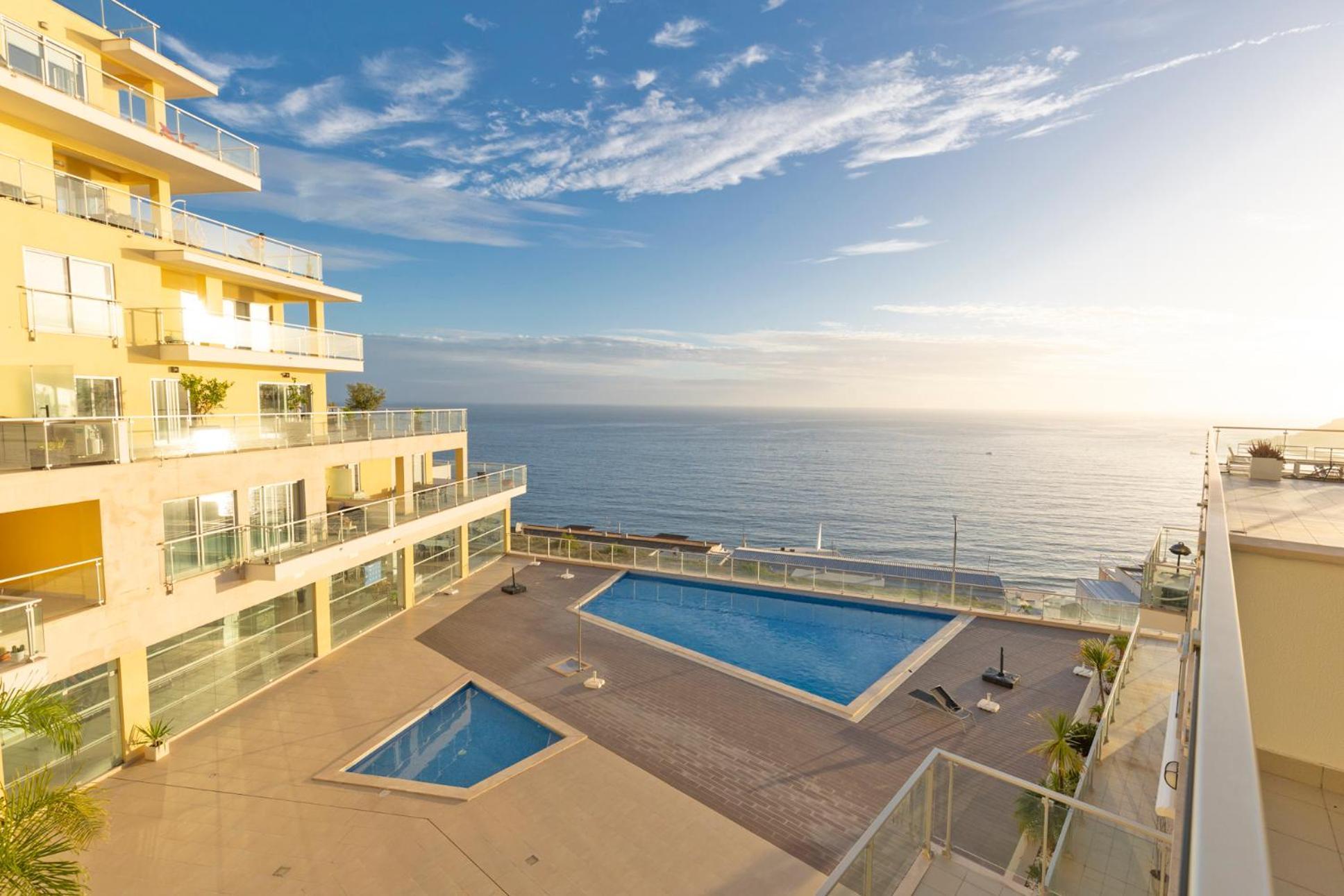 Apartment - Comfort & Style By The W/ Sea View *