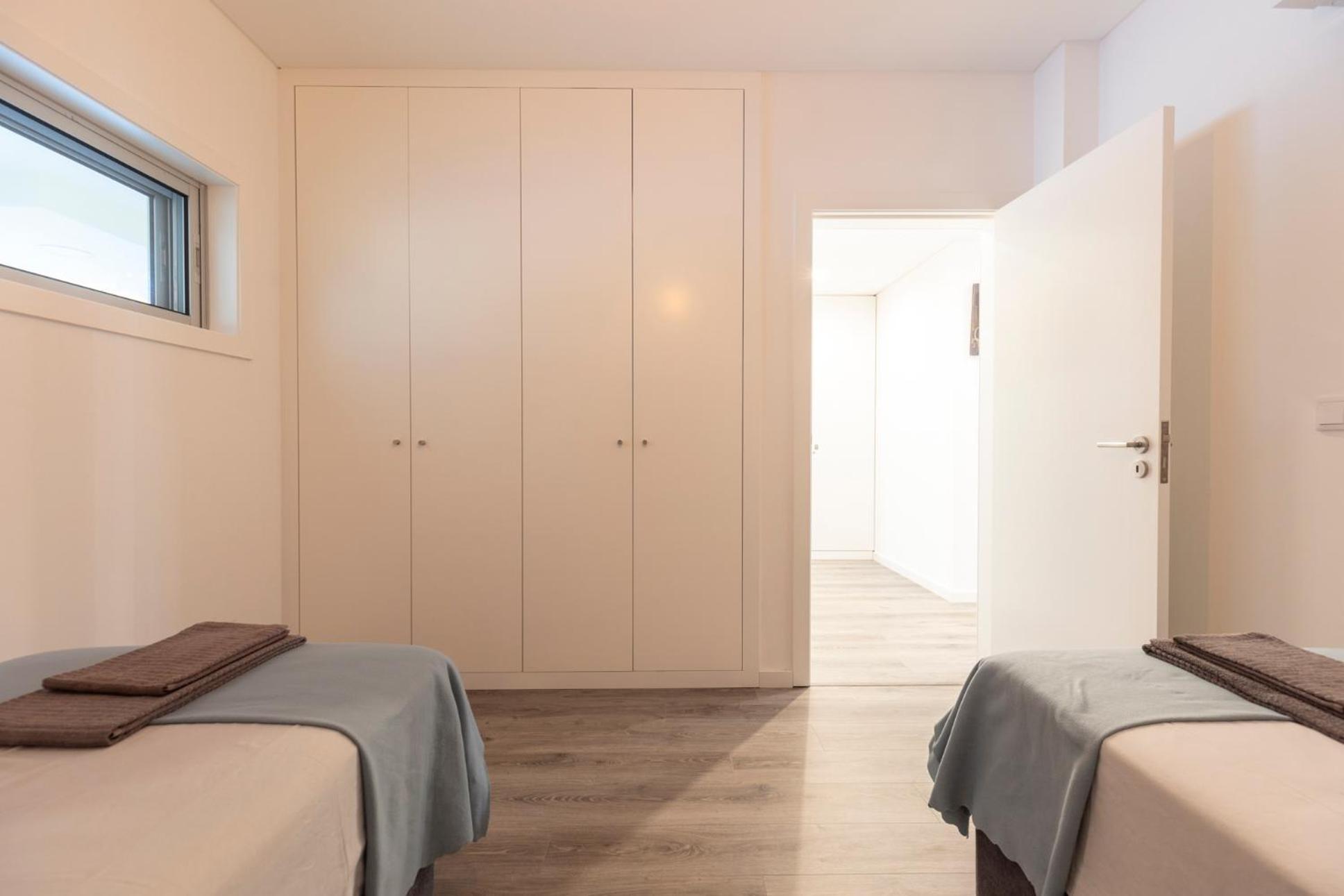 - Comfort & Style By The W/ Sea View Apartment *